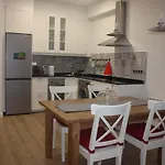 La Casa De Loli Apartment *